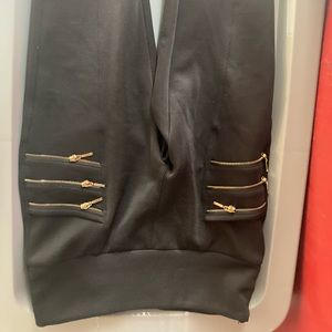 J & K Palazzo Pants with zipper pockets